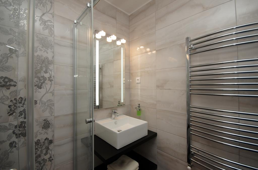 Regina Delux Apartman Gyula Ngoại thất bức ảnh