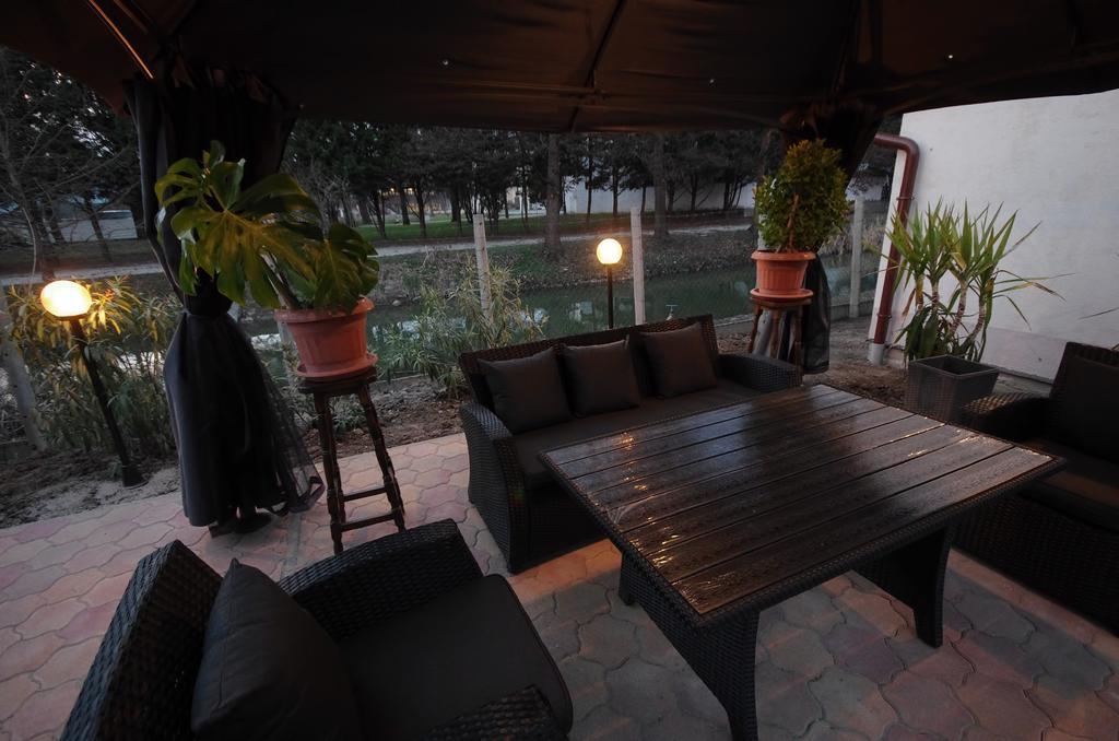 Regina Delux Apartman Gyula Ngoại thất bức ảnh