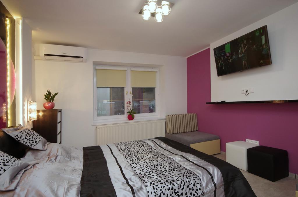 Regina Delux Apartman Gyula Ngoại thất bức ảnh