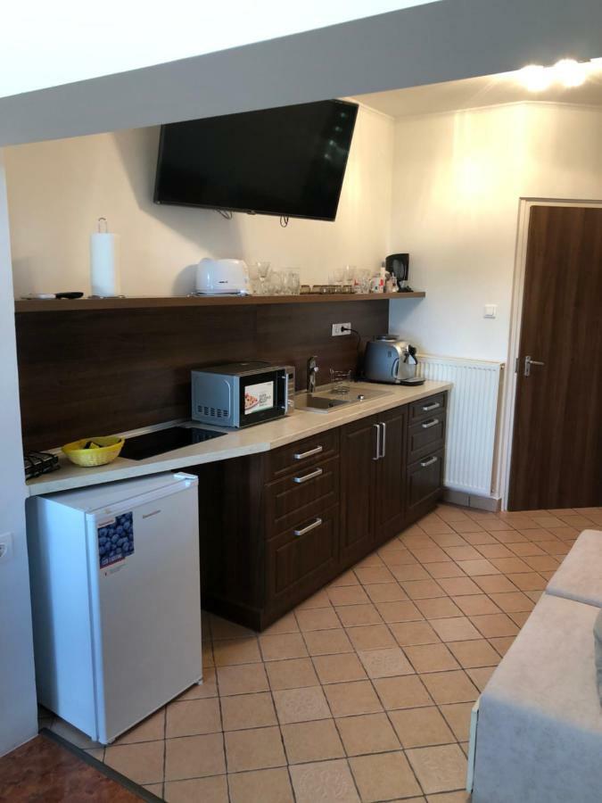 Regina Delux Apartman Gyula Ngoại thất bức ảnh